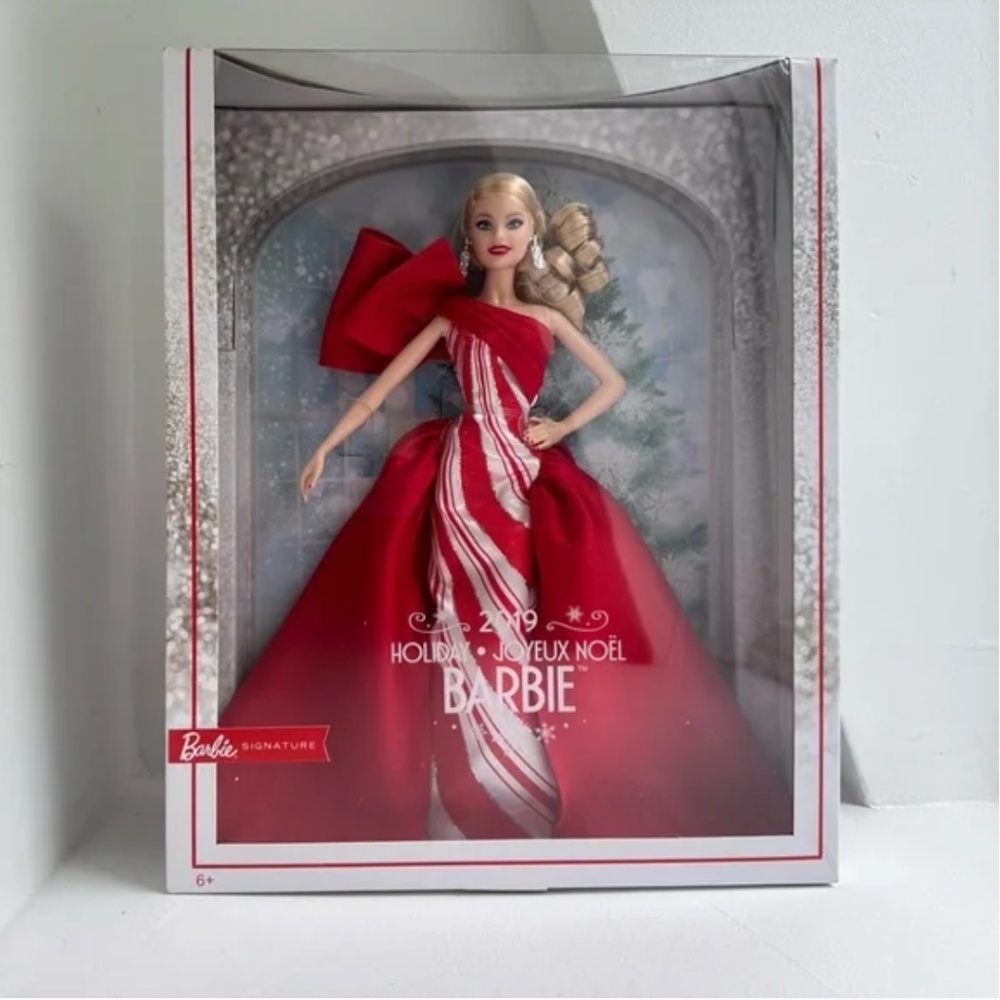Holiday Barbie 2019 Christmas - New in box, Red and White Elegance